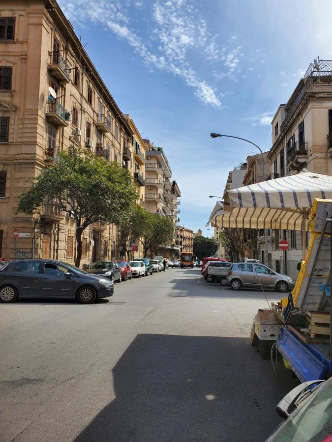 Casa Teatro Massimo Apartment Palermo Luaran gambar